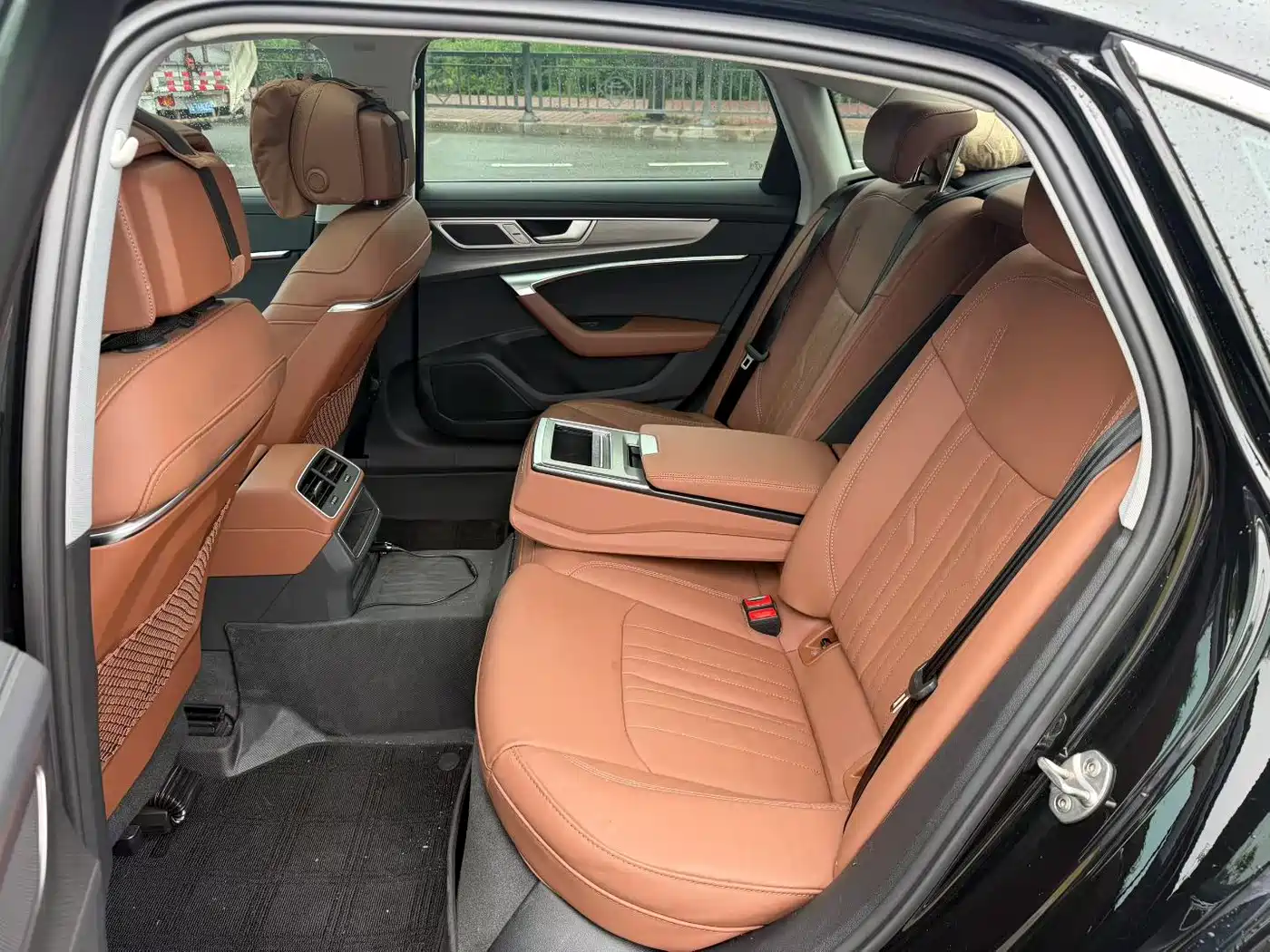 Audi A6L 2023 40 TFSI Luxury Elegance фото 7