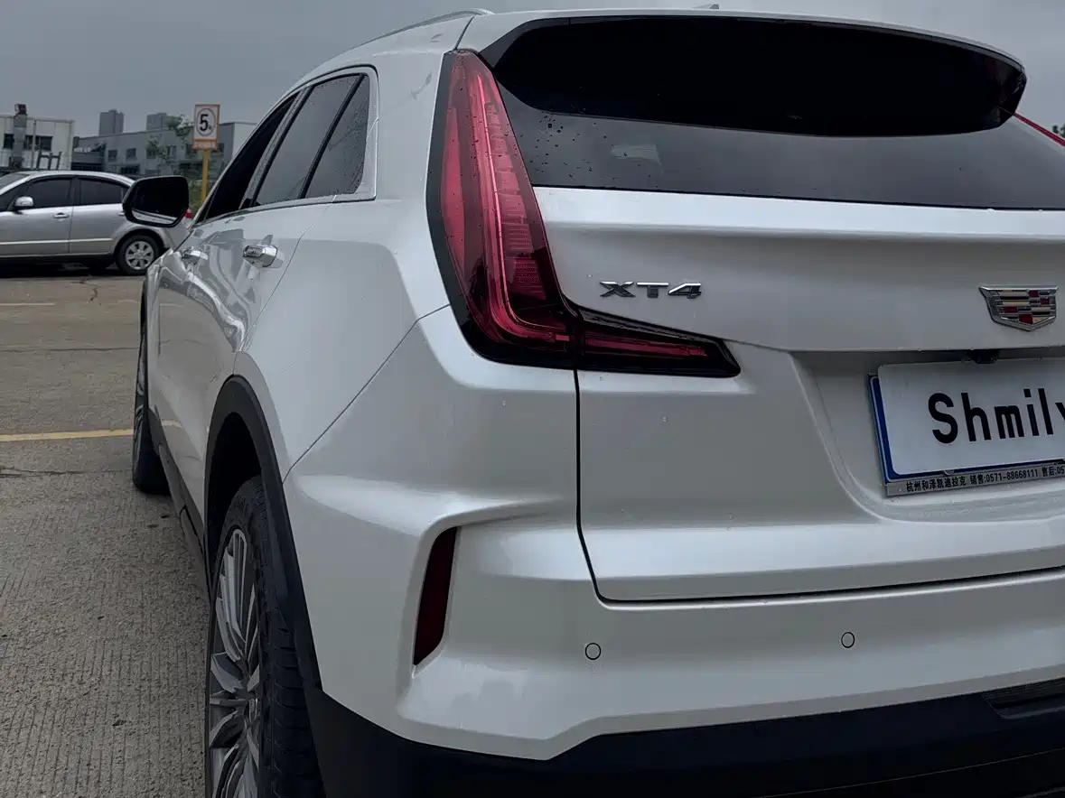 Cadillac XT4 2024 28T 2WD Premium фото 6