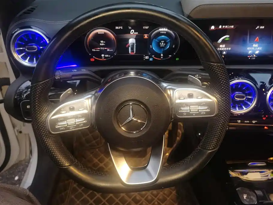 MERCEDES-BENZ A CLASS