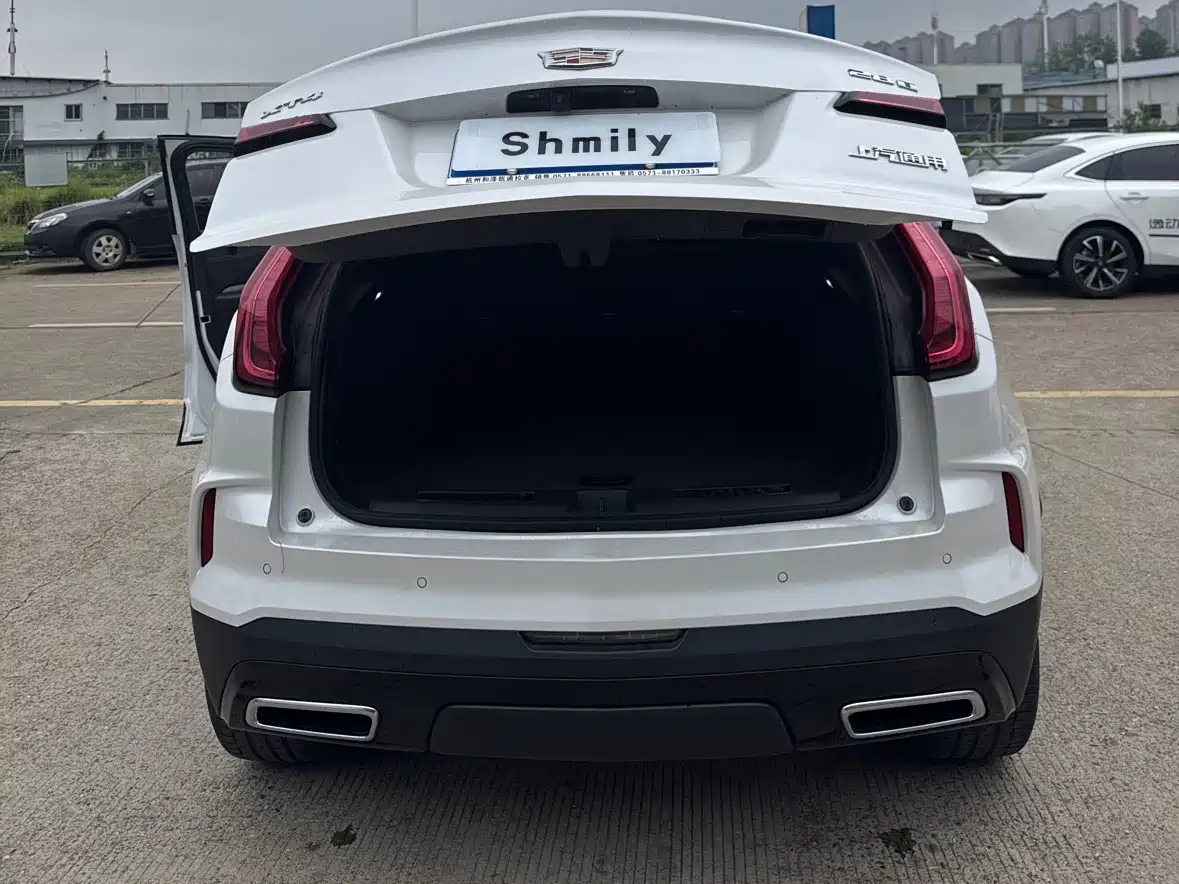 Cadillac XT4 2024 28T 2WD Premium фото 14