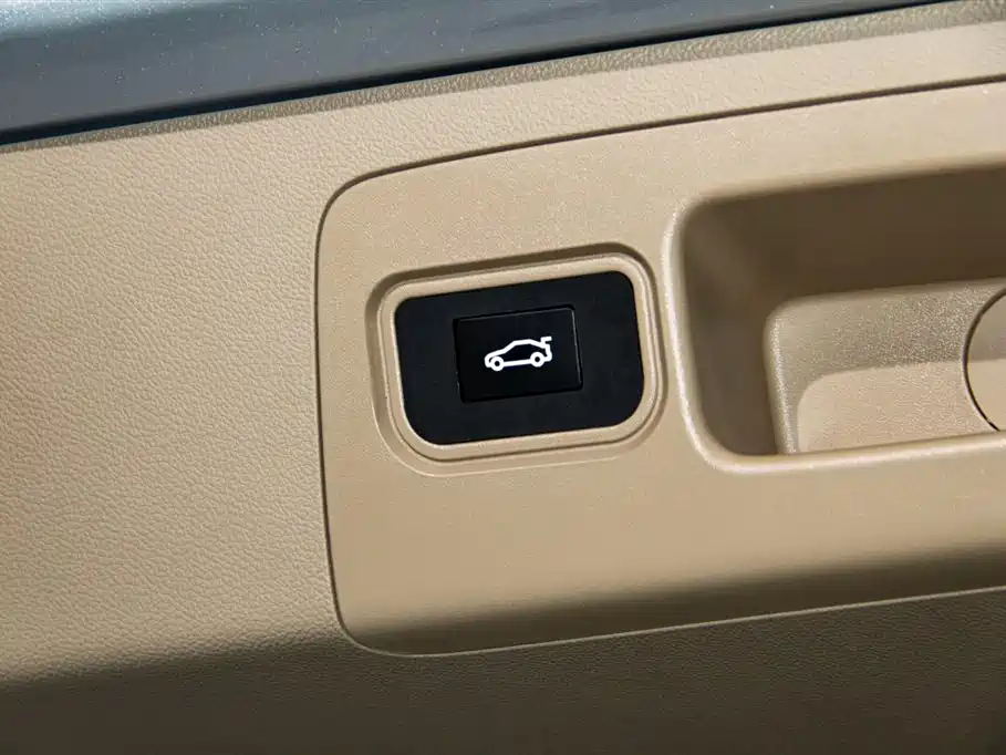 Buick GL8 2025 Land Business Class First Edition фото 38