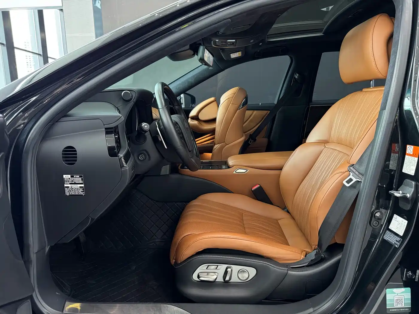 Lexus LS 2021 500h Executive Edition фото 7