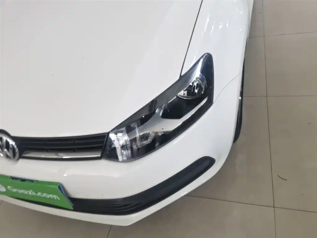 Volkswagen Polo 2016 1.4L Manual Trend фото 24
