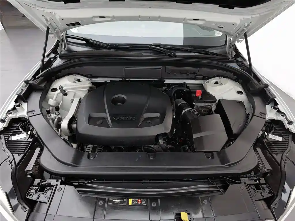Volvo XC60 2020 T5 AWD Inscription Luxury Edition фото 6