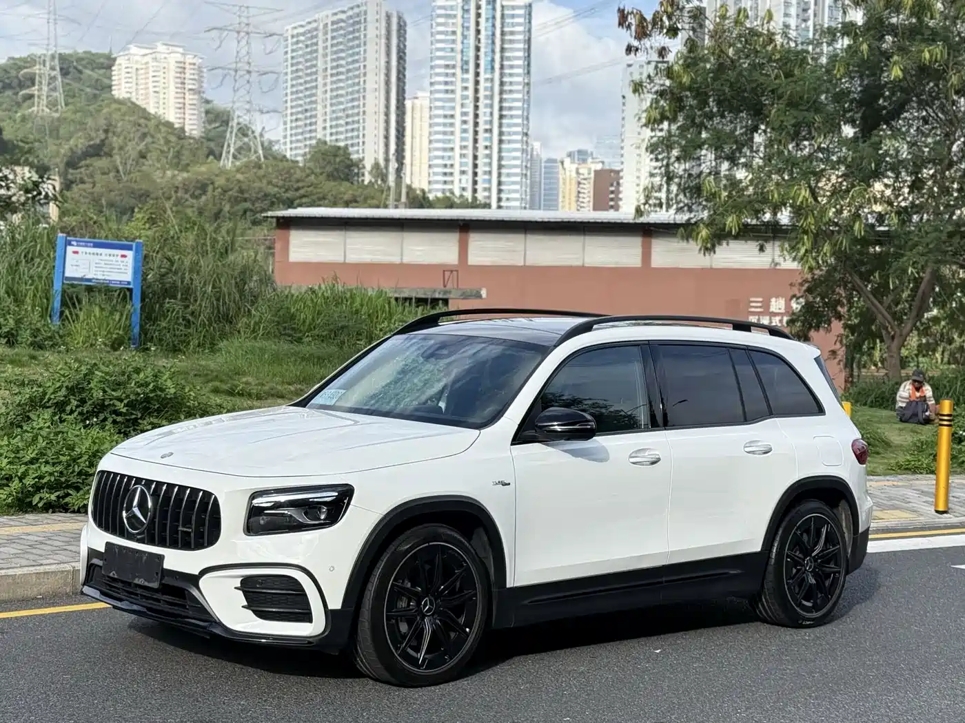 Mercedes-Benz GLB AMG 2024 AMG GLB 35 4MATIC