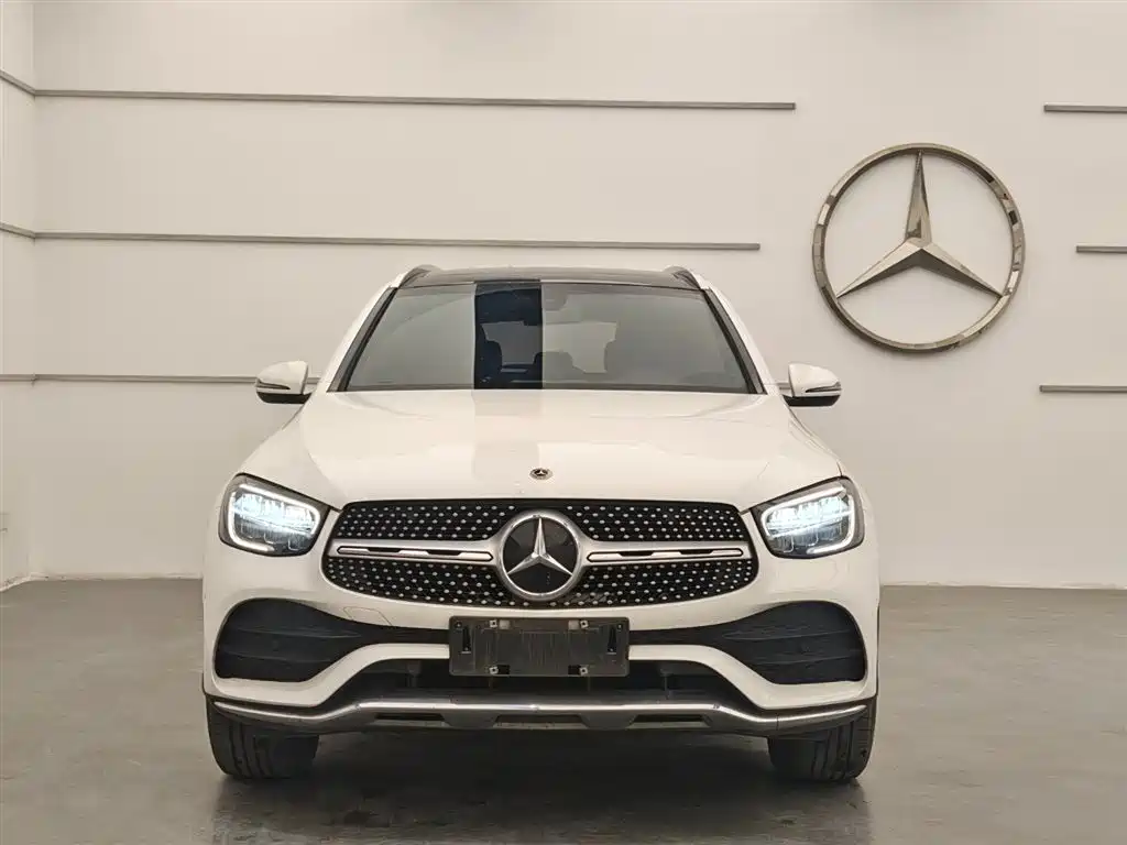 MERCEDES-BENZ GLC