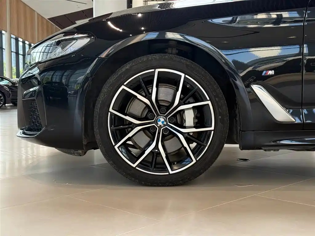 BMW 5 Series 2022 Facelift II 530Li Premium Package M Sport фото 3