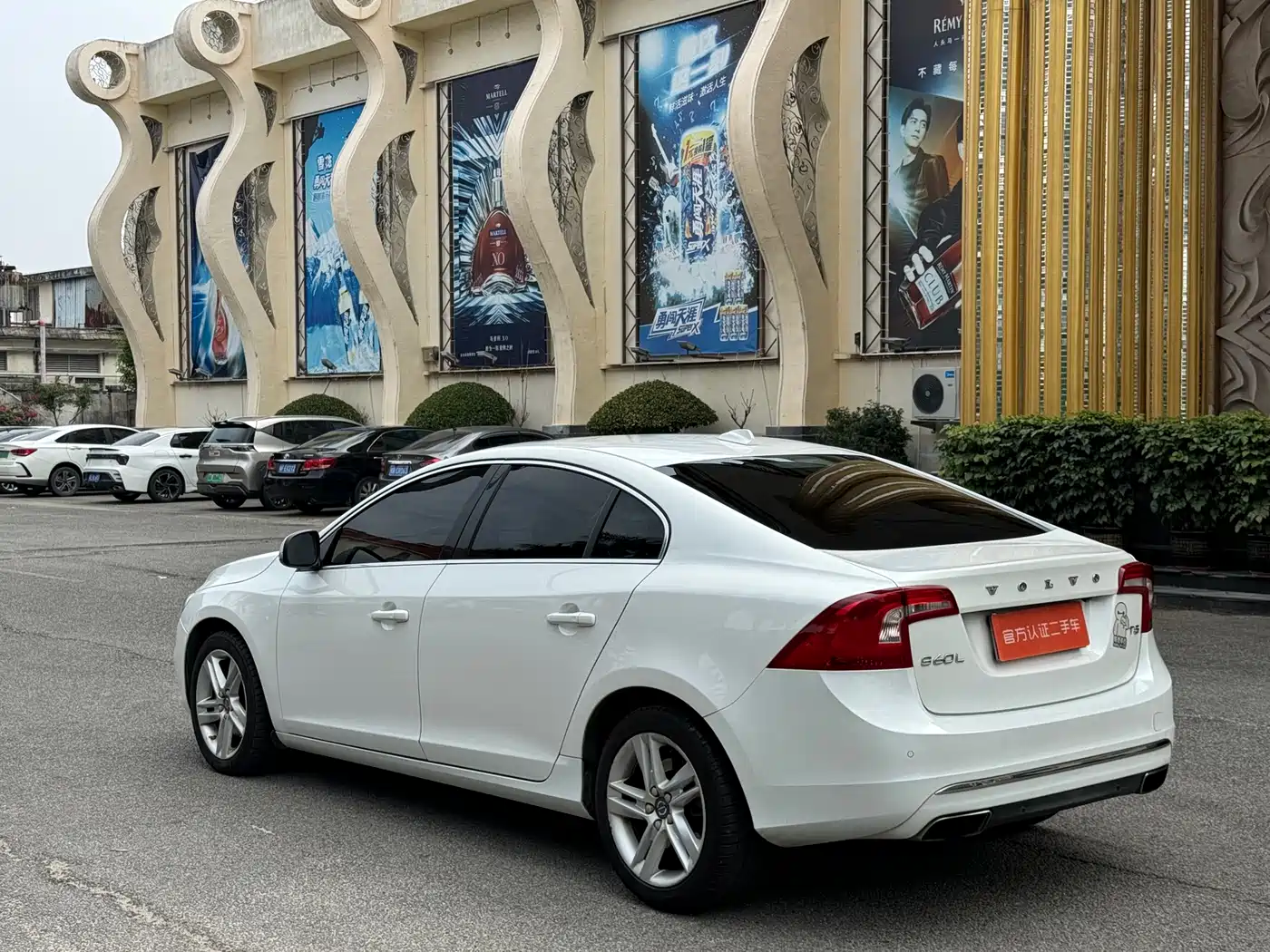 VOLVO S60