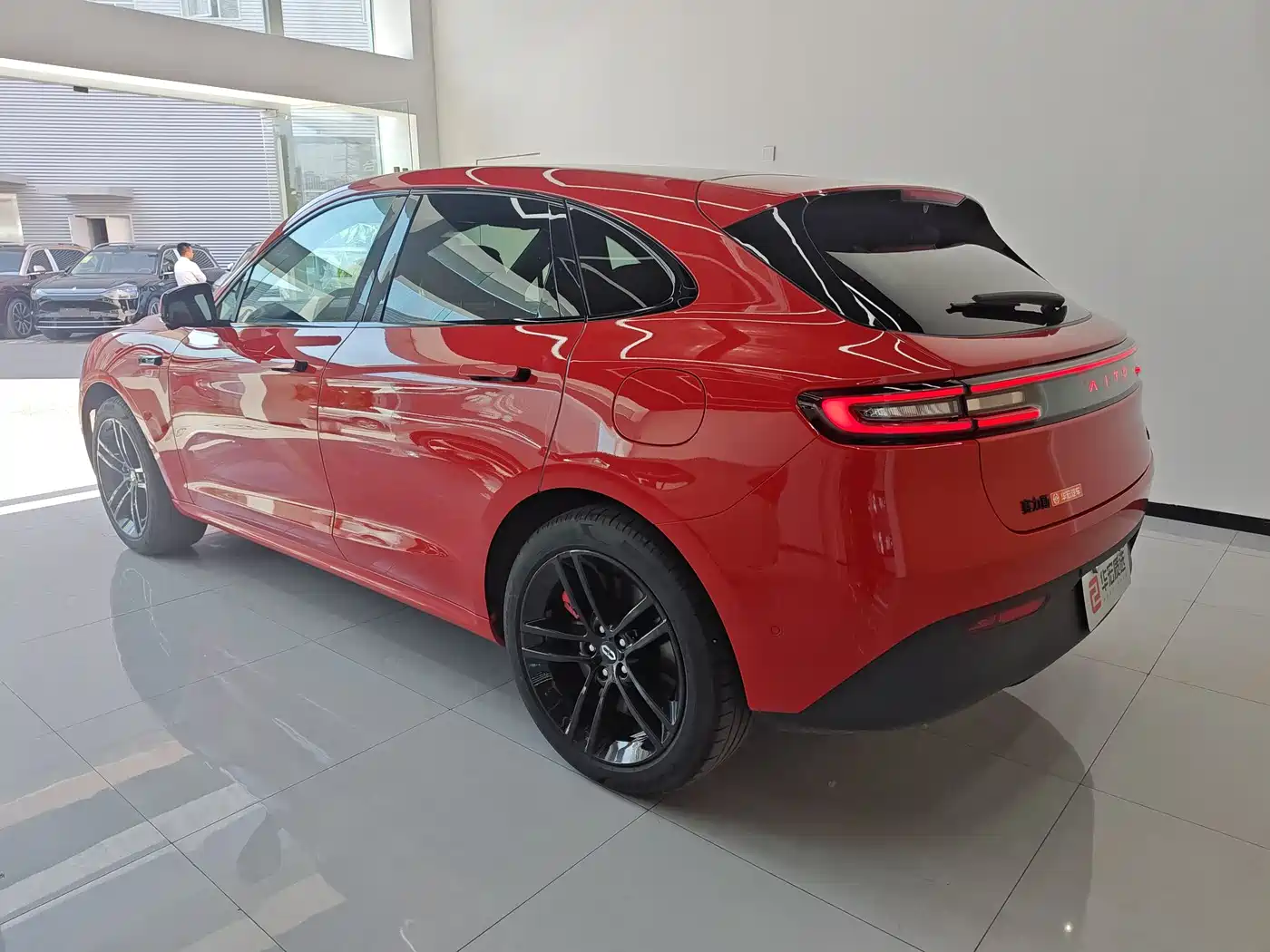 AITO Wenjie AITO M5 2024 Extended Range Max RWD Advanced Smart Driving Edition фото 3