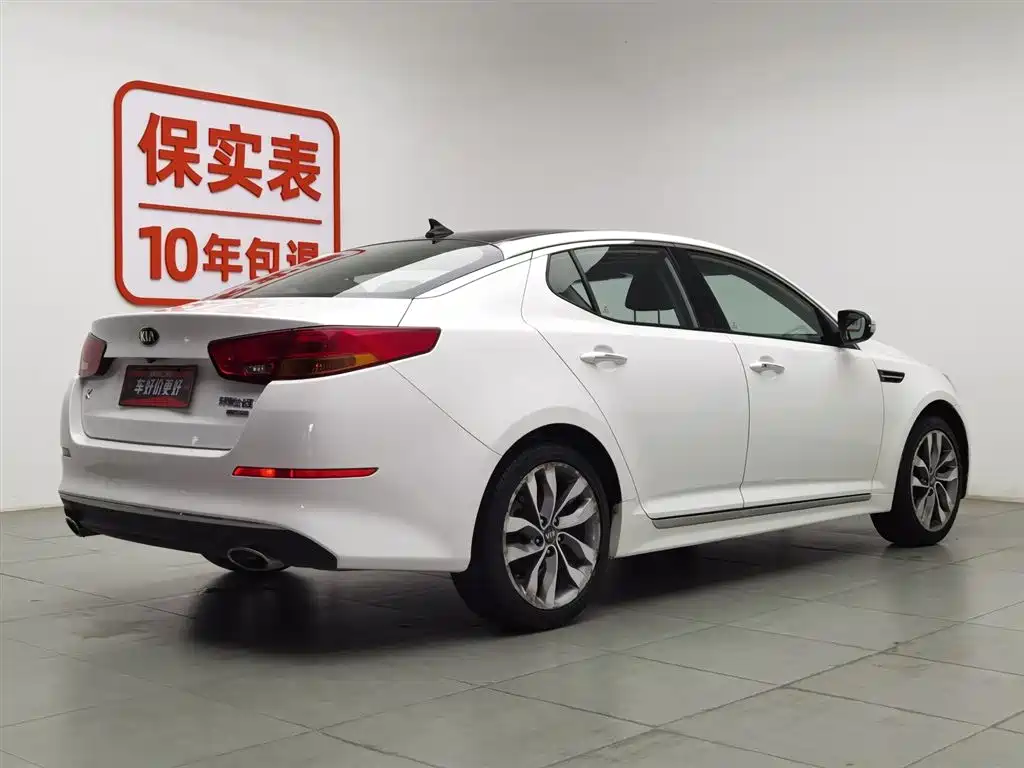 Kia K5 2015 2.0L Automatic LUX фото 2