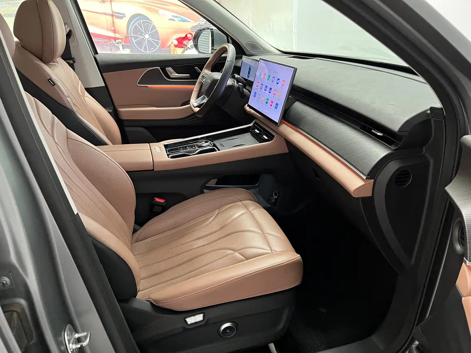 Фото 12 - Chery Tiggo 8L