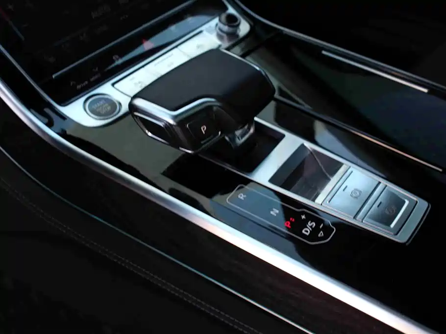 Audi A8 2024 Model A8L 50 TFSI quattro Premium Selection фото 7