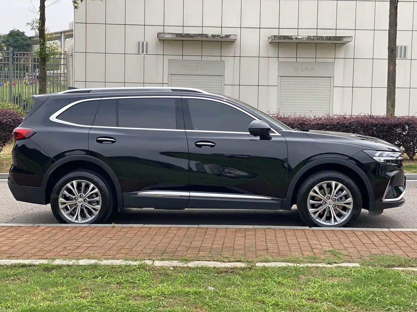 Buick Envision Plus 2023 Enclave Plus 652T 5-Seater Luxury фото 8