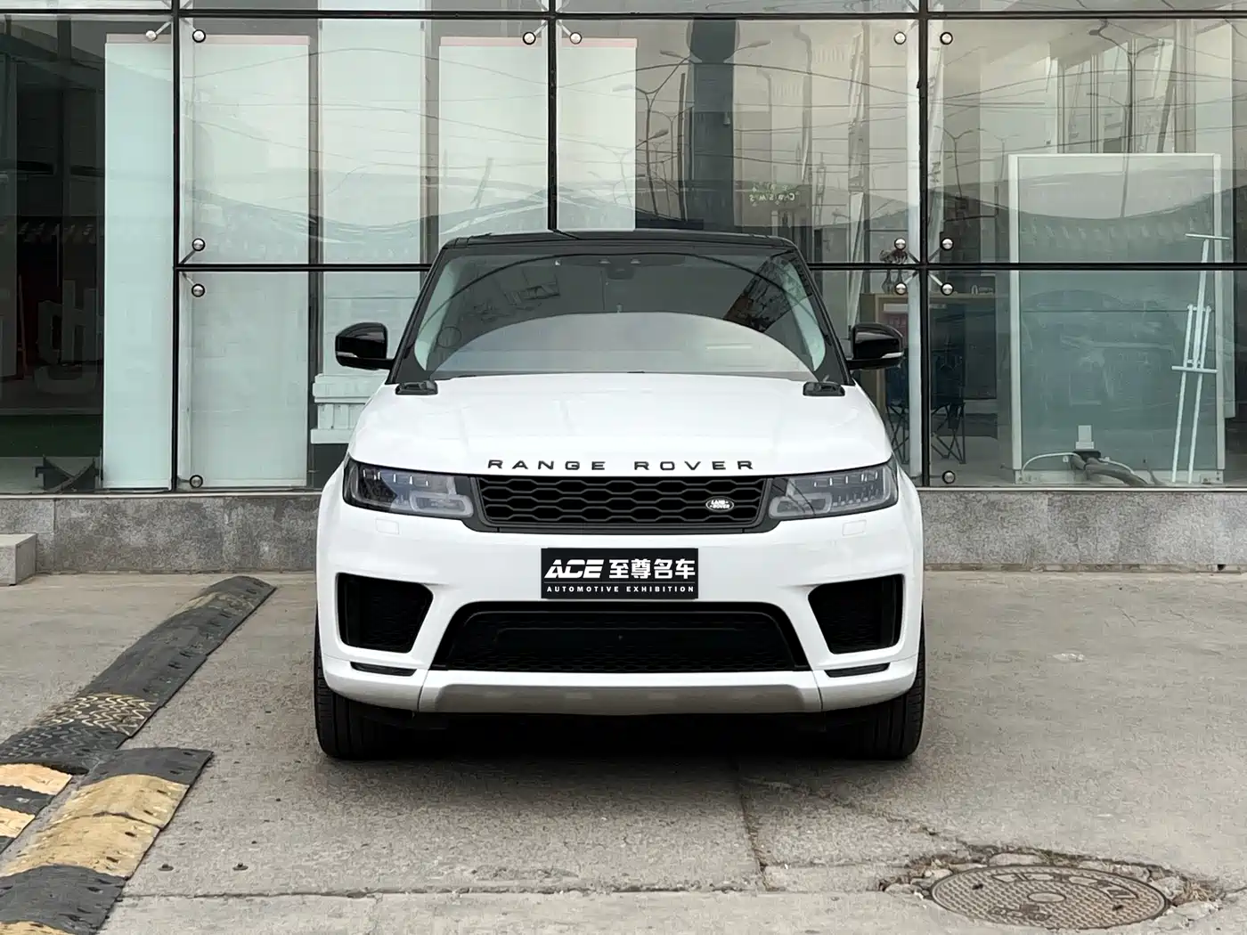 Land Rover Range Rover Sport 2021 3.0 L6 HST фото 2