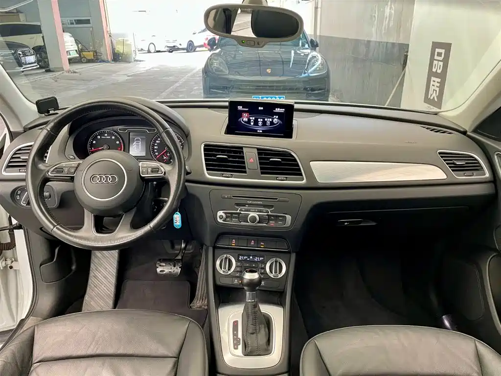 Audi Q3 2015 30 TFSI Comfort фото 8
