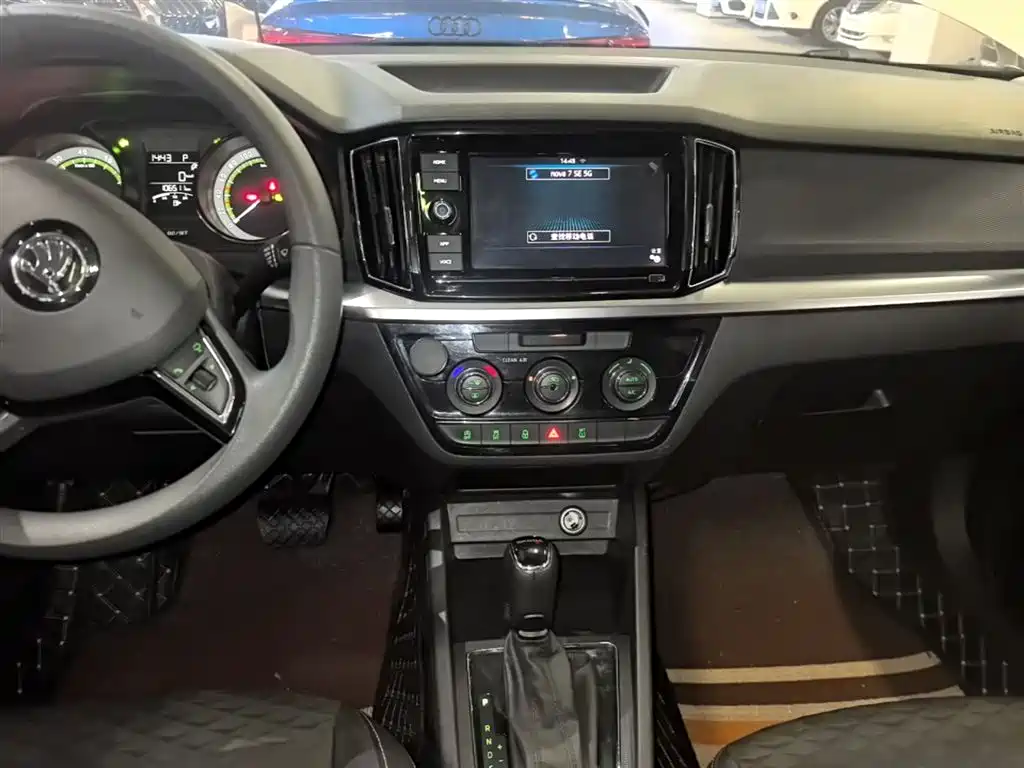 Škoda Kamiq 2018 1.5L Automatic Comfort Version China VI фото 13