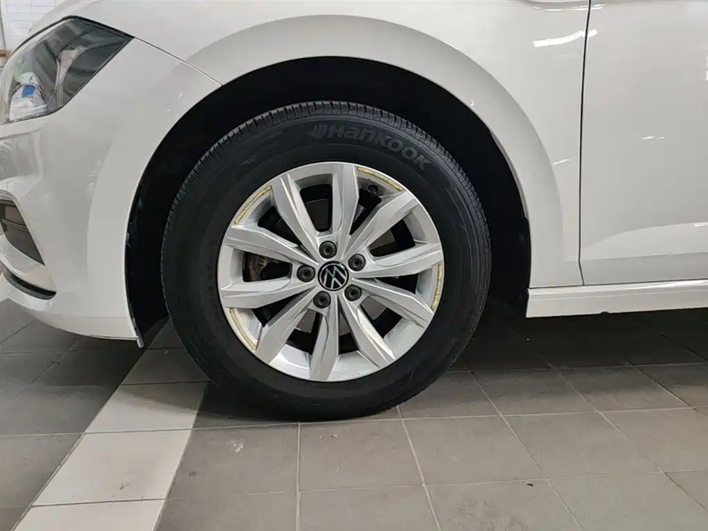Volkswagen Polo 2021 Plus 1.5L Automatic Colorful Tech Edition фото 23