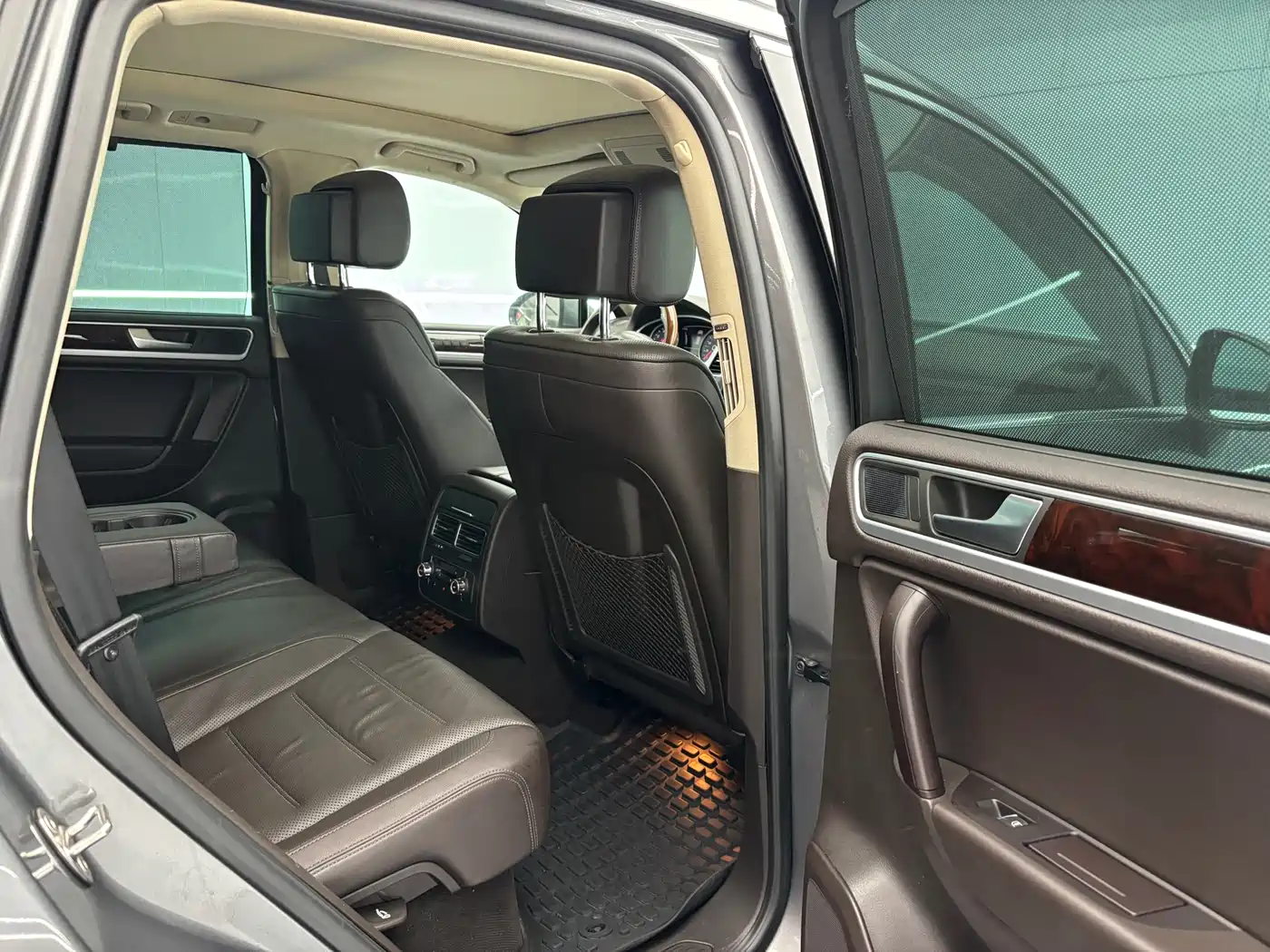 Volkswagen Touareg 2013 3.0TSI Limited Luxury Edition фото 16
