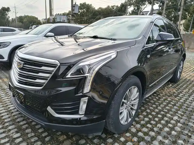 CADILLAC XT5