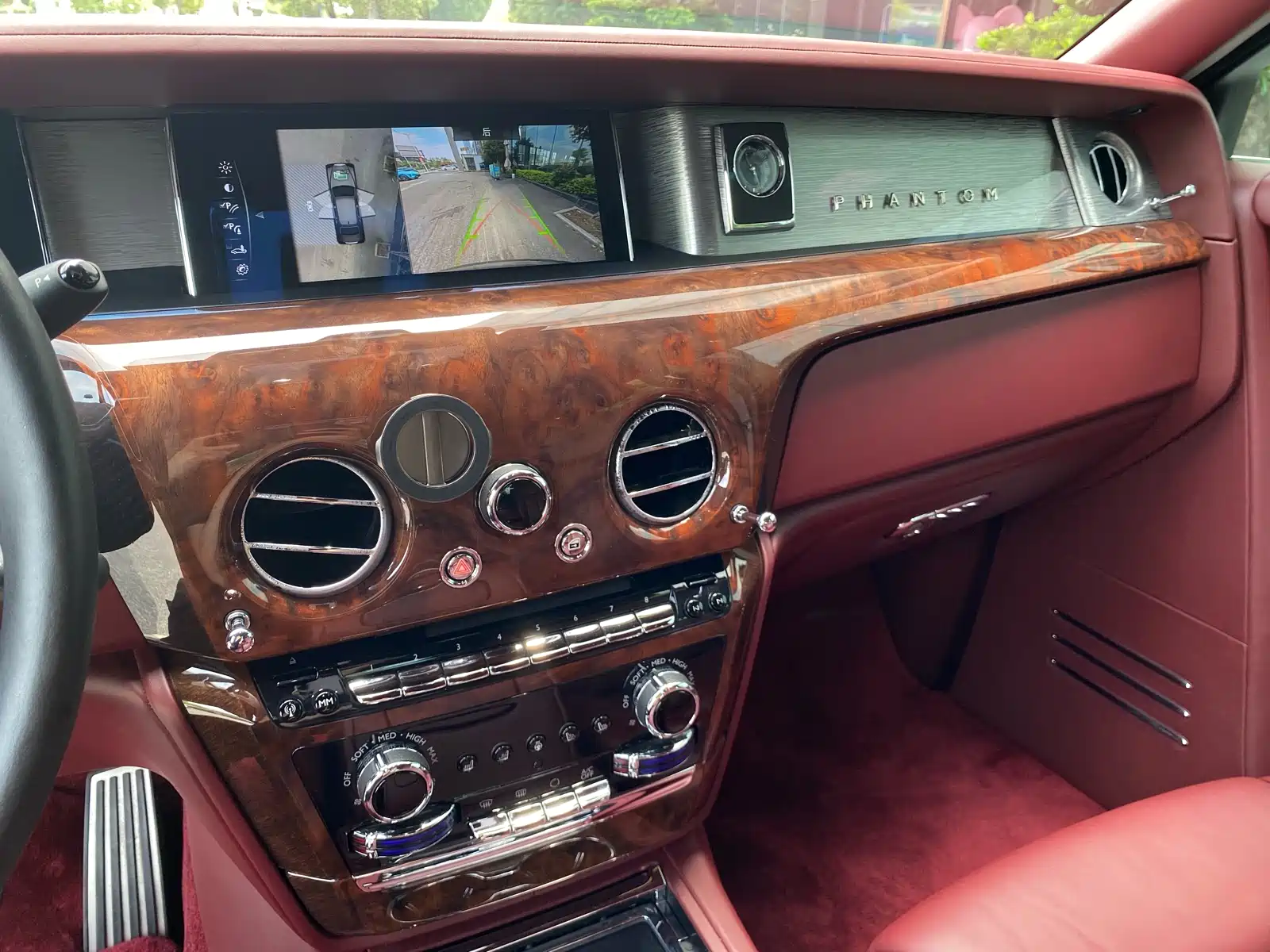 Фото 6 - Rolls-Royce Phantom