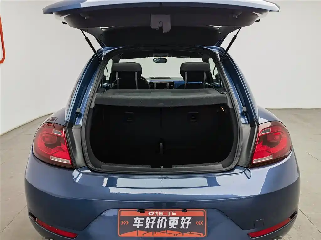 Volkswagen Beetle 2018 180TSI Easy Joy Edition фото 16