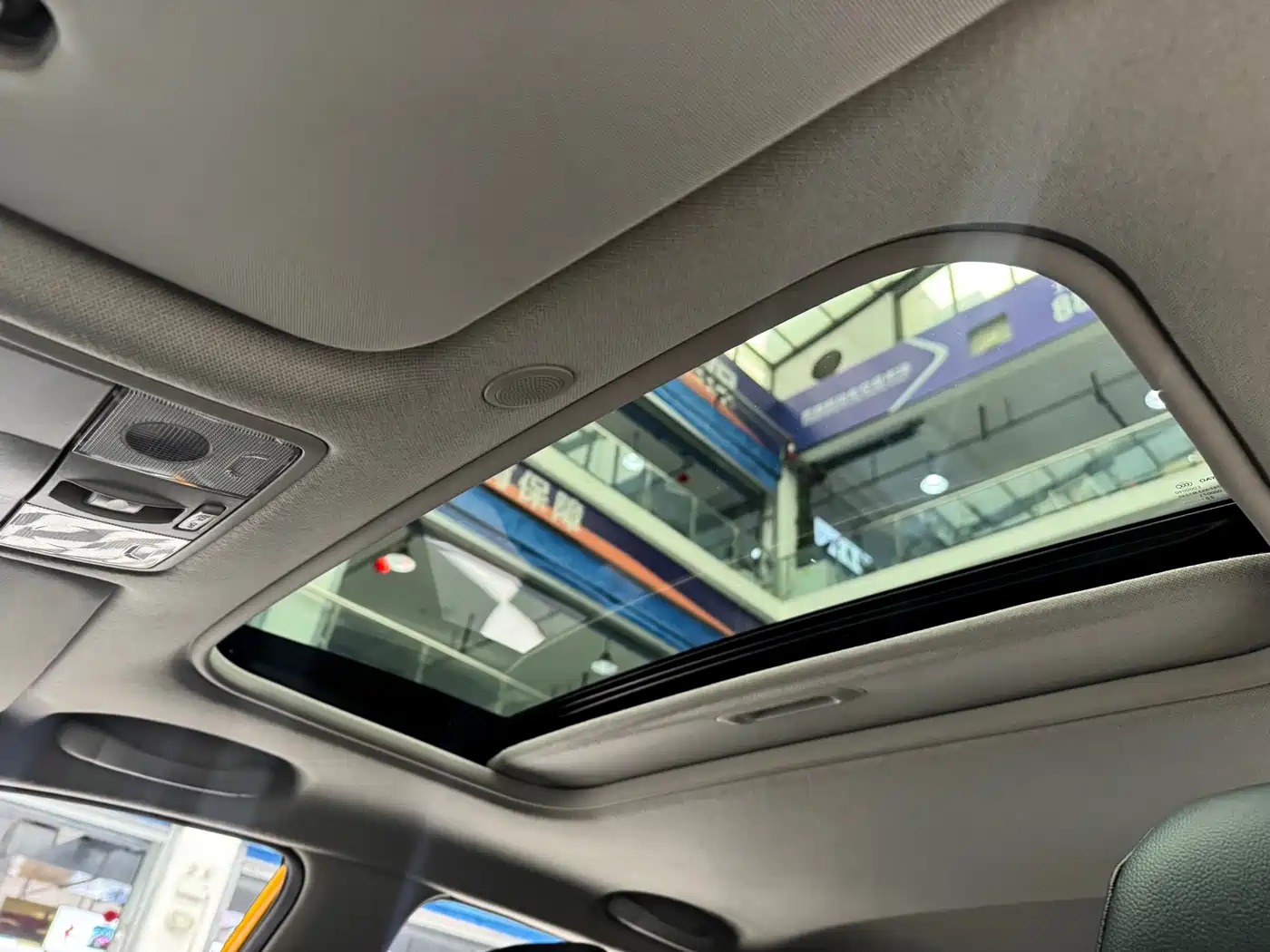 Kia KX1 2021 1.4L CVT Fun Sunroof Version фото 17
