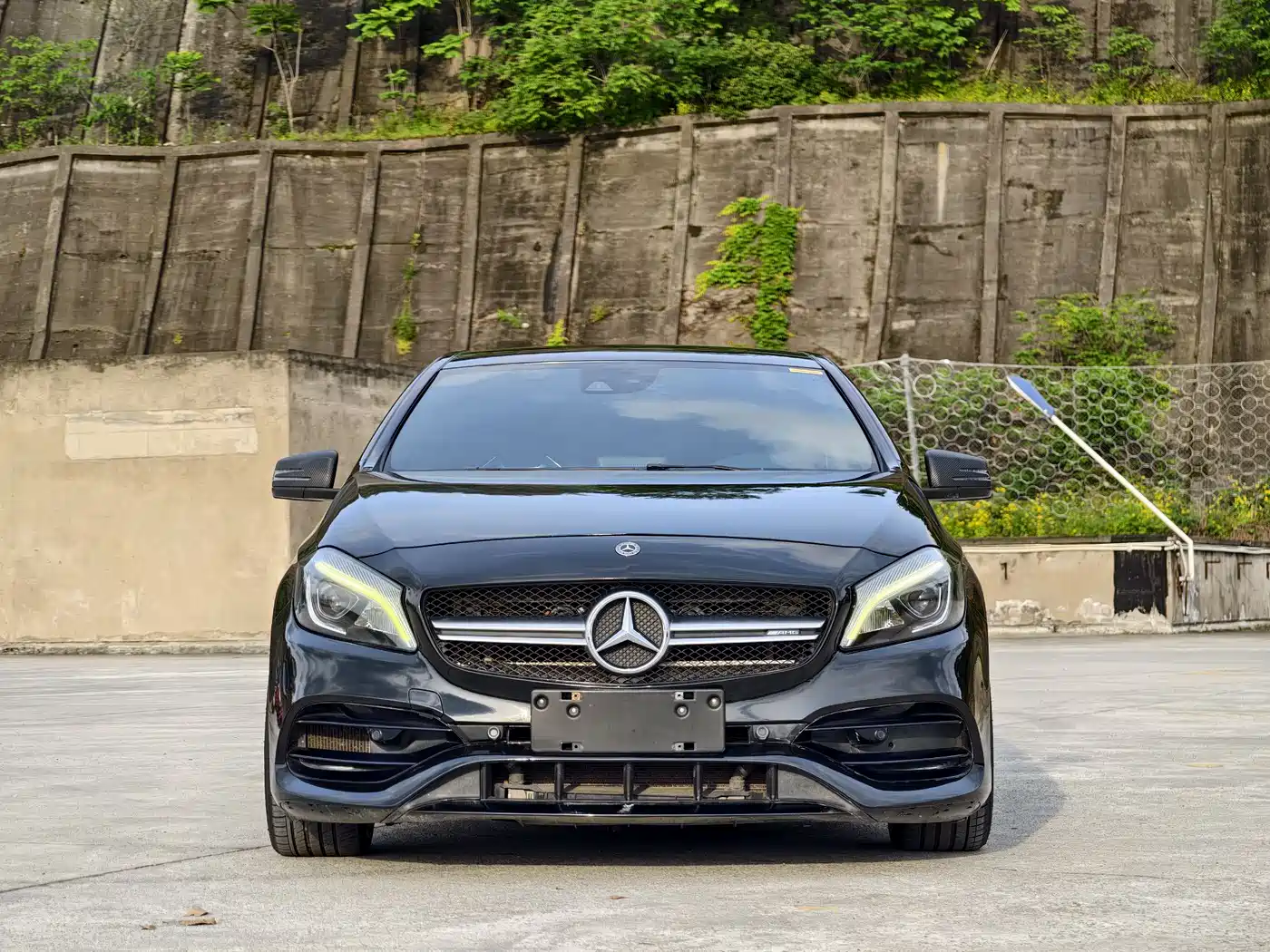 Mercedes-Benz A-Class AMG (Import) 2017 Facelift AMG A 45 4MATIC фото 2