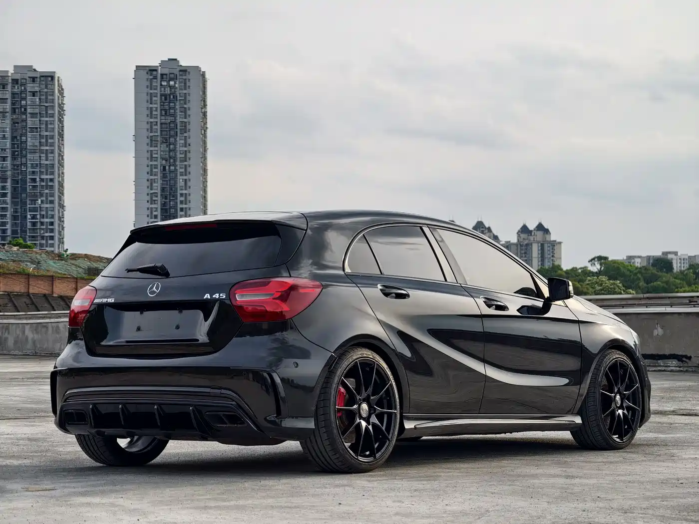 Mercedes-Benz A-Class AMG (Import) 2017 Facelift AMG A 45 4MATIC фото 20