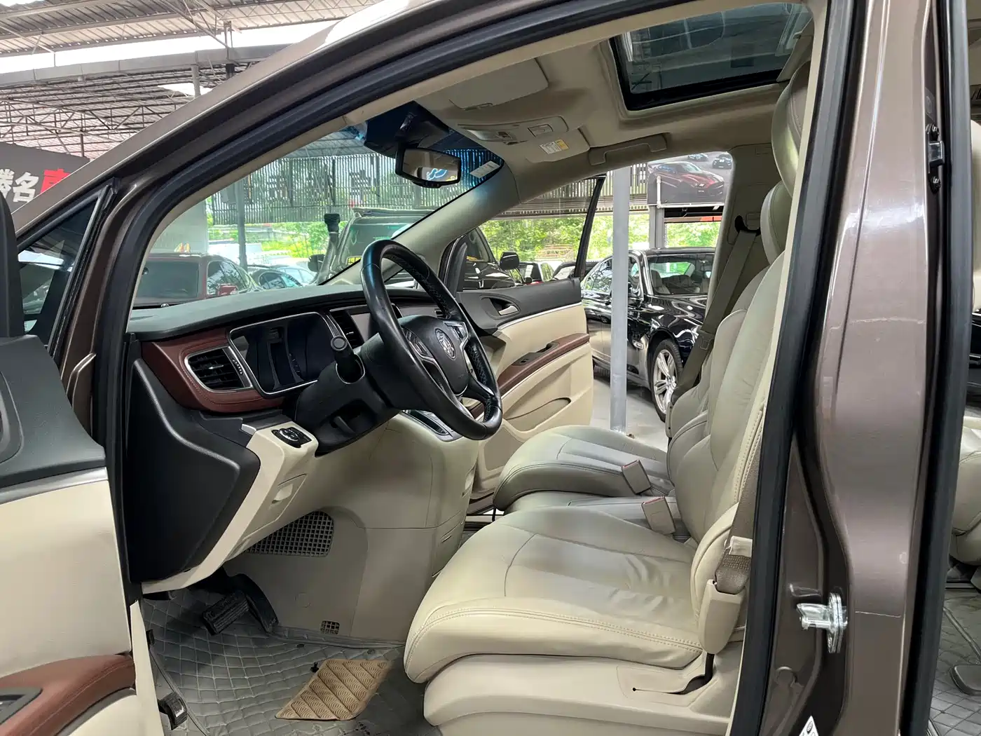 Buick GL8 2014 3.0L GT Luxury Business Elegance фото 16