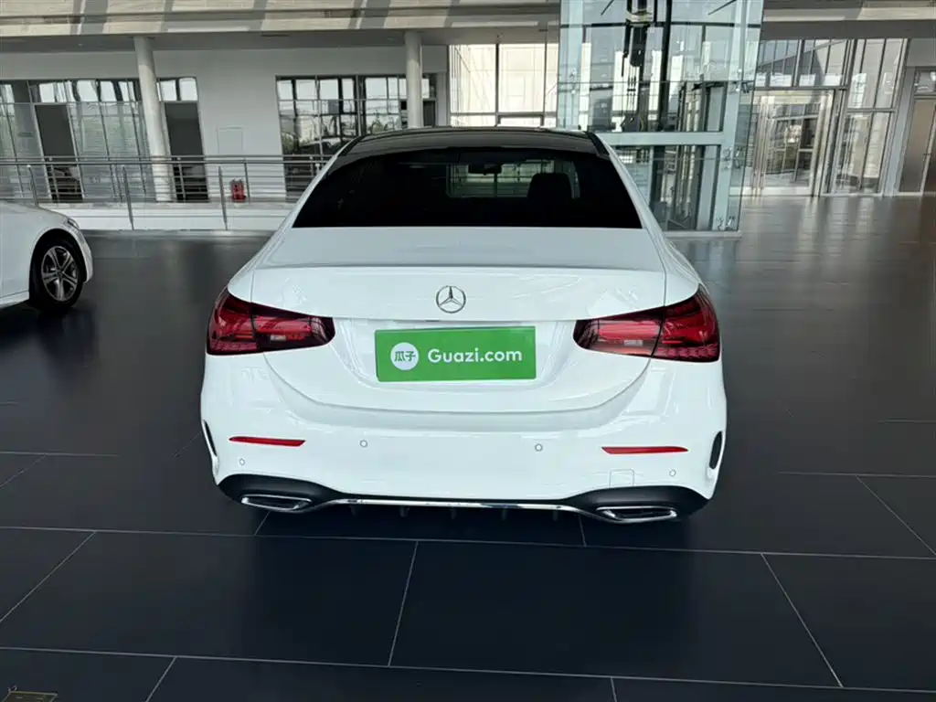 Mercedes-Benz A-Class 2025 A 200 L Fashion Edition фото 9