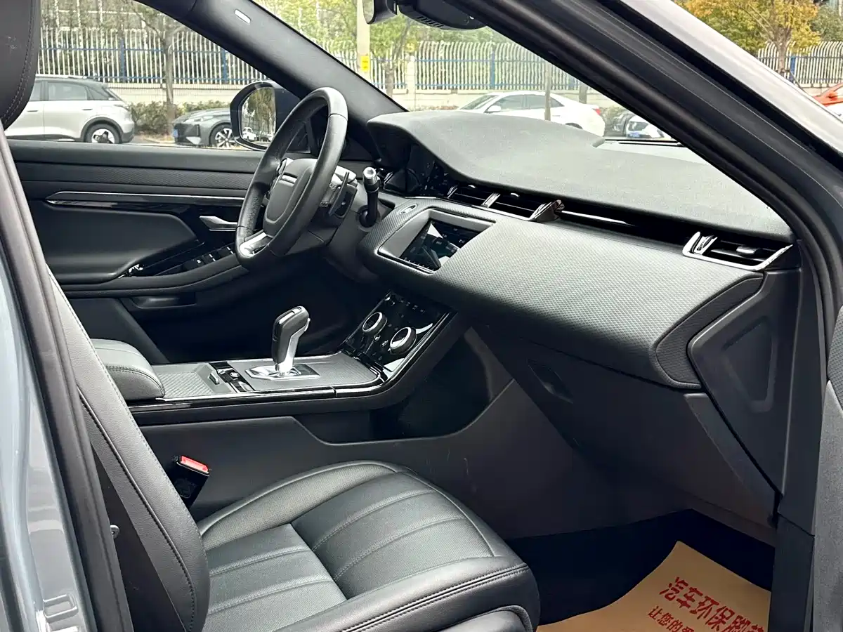 Land Rover Range Rover Evoque 2020 Model 249PS R-DYNAMIC S Gloss Black Sport Edition фото 17