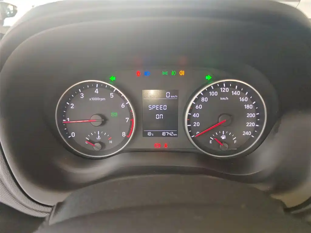 Hyundai Elantra 2018 1.6L Auto Joy GL (China V) фото 12