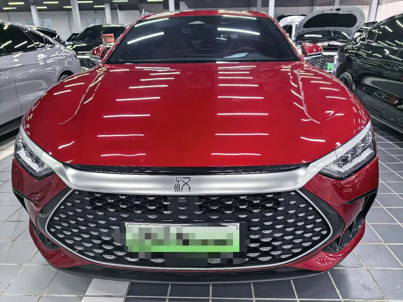 BYD Han 2022 DM-i 121KM Premium Edition фото 2