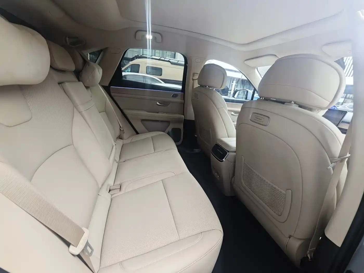 AITO Wenjie AITO M5 2024 Extended Range Max RS AWD Advanced Smart Driving Edition фото 22