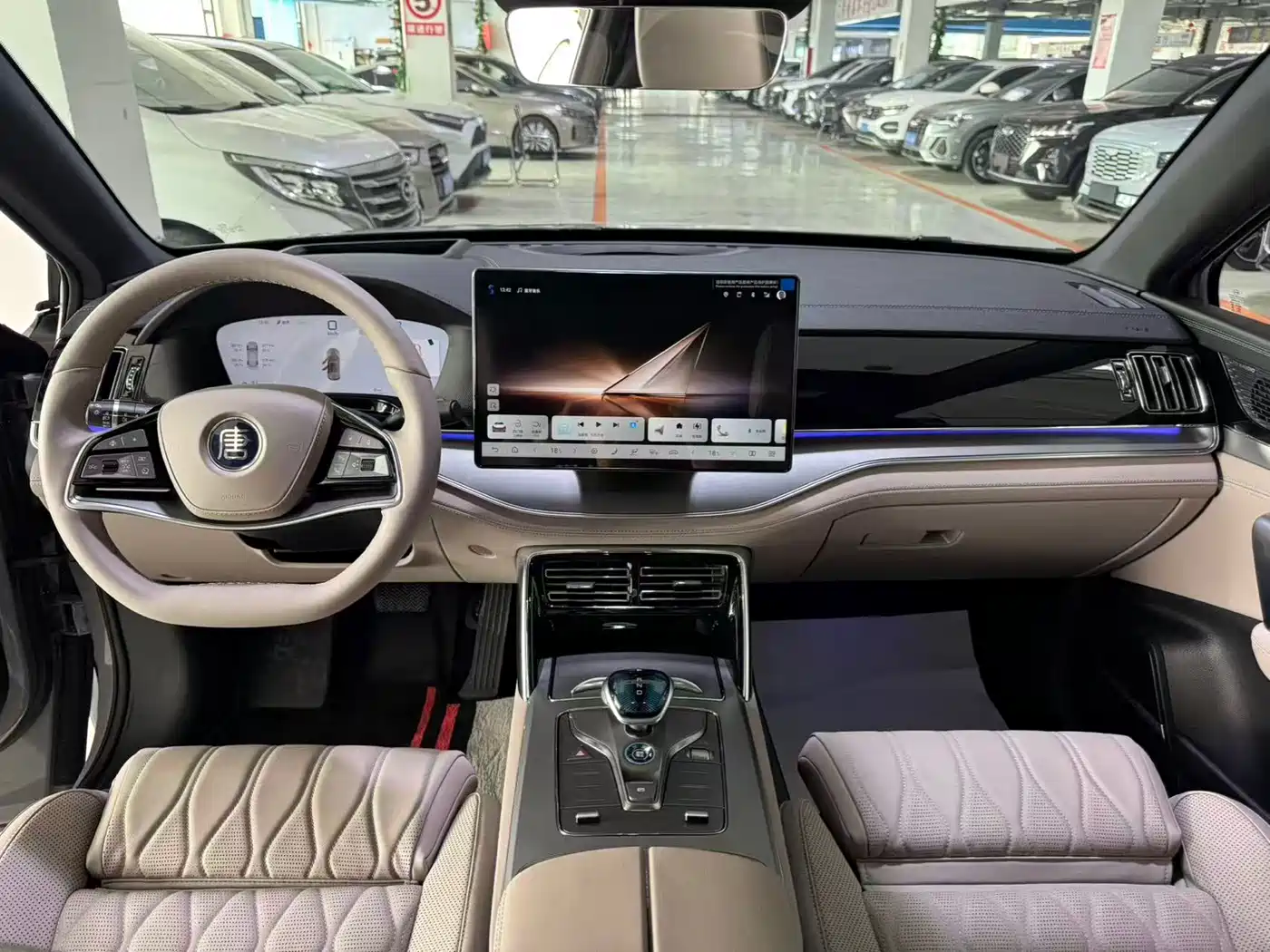 BYD Tang New Energy 2025 Smart Driving Edition DM-i 115KM Flagship фото 9