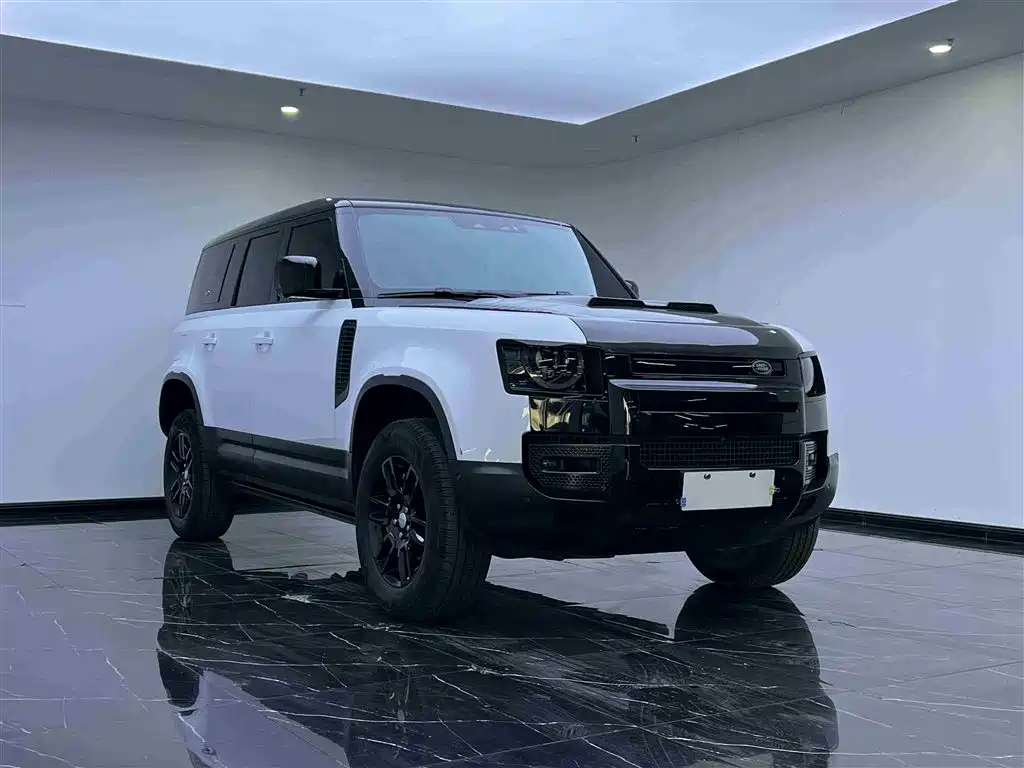 Land Rover Defender 2020 Model 110 P400 HSE фото 3