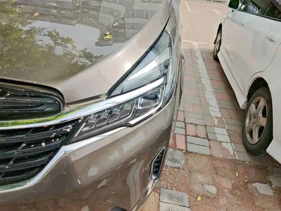 Buick GL8 2023 Land Business Class 652T Luxury фото 5