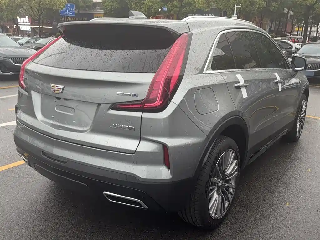 Cadillac XT4 2024 28T 2WD Premium фото 8