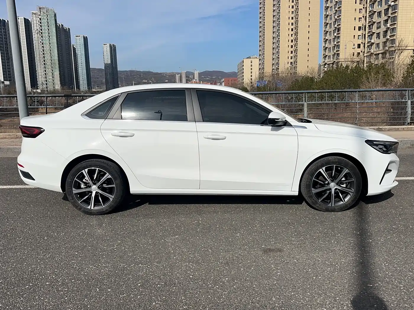 GEELY AUTOMOBILE EMGRAND