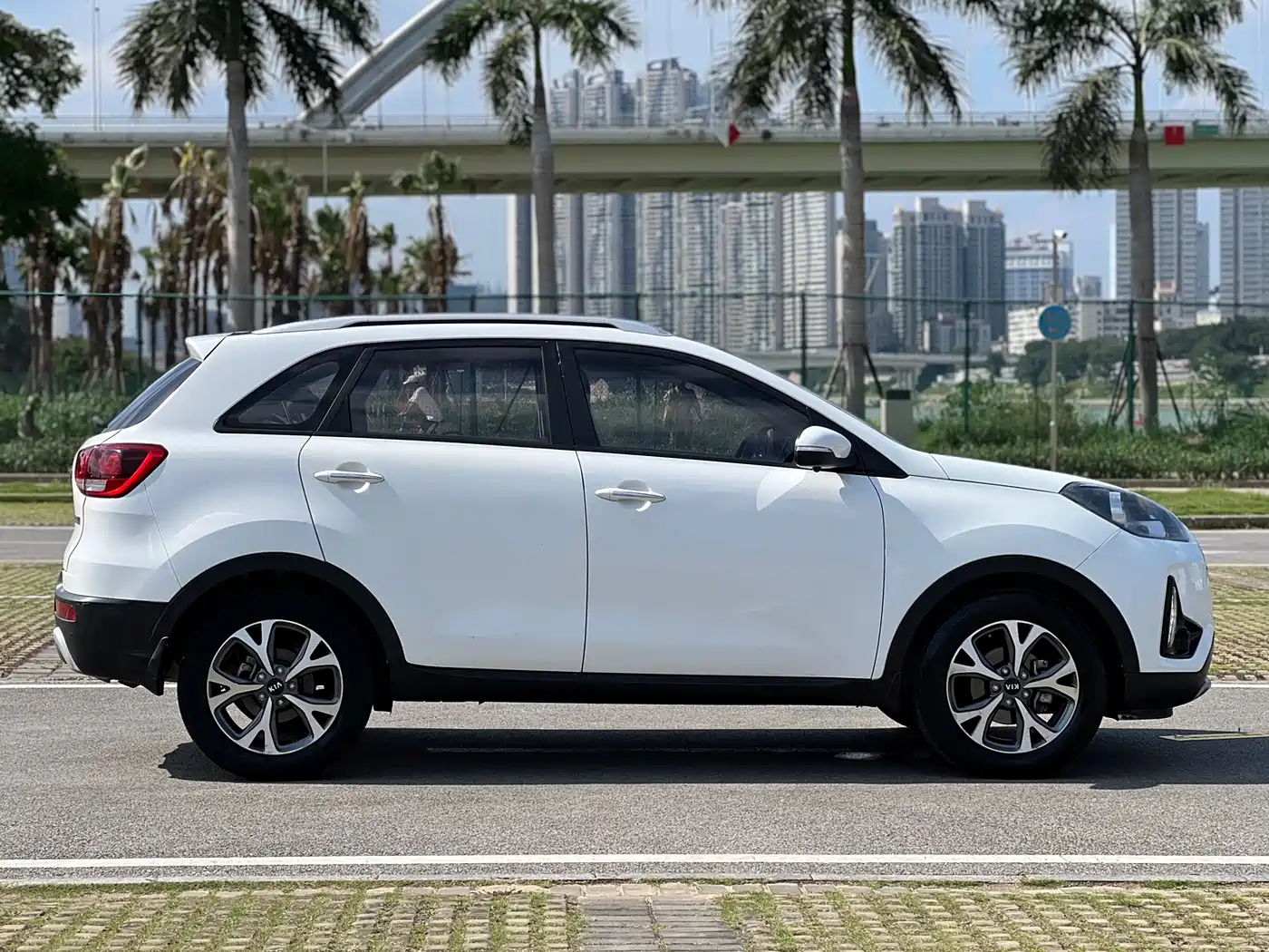 Kia KX3 Smart Run 2017 1.6L Automatic Proud Elegance Edition фото 7