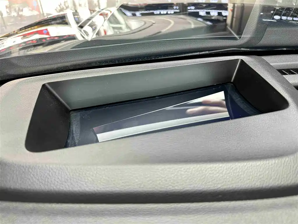 GAC Trumpchi Trumpchi GS8 2022 Hybrid Series 2.0TM 4WD Premium Edition (7-Seater) фото 21