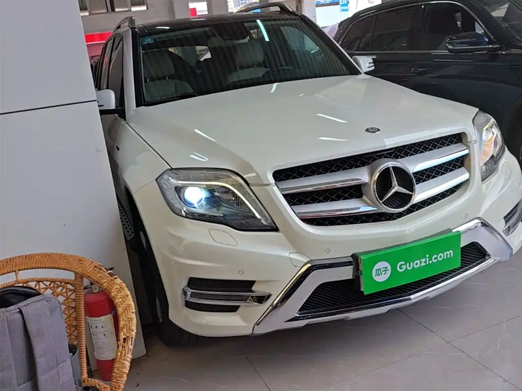 Mercedes-Benz GLK-Class 2015 GLK 300 4MATIC Fashion Ultimate Edition фото 4