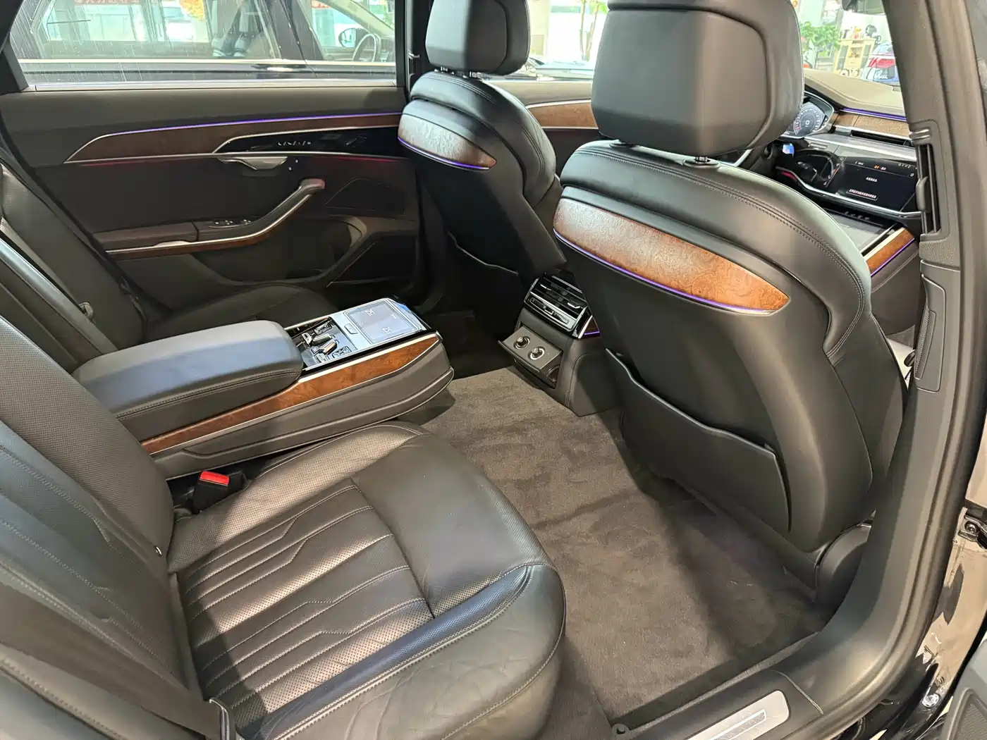 Audi A8 2018 A8L 55 TFSI quattro Luxury фото 7
