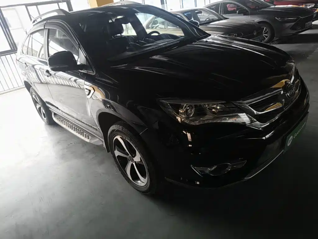 BYD S7 2015 2015 2.0T Automatic Premium