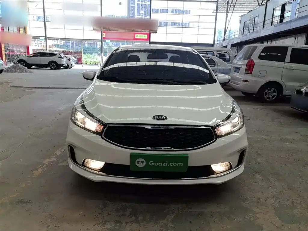 Kia K3 2017 1.6L Automatic 15th Anniversary Special GLS фото 3