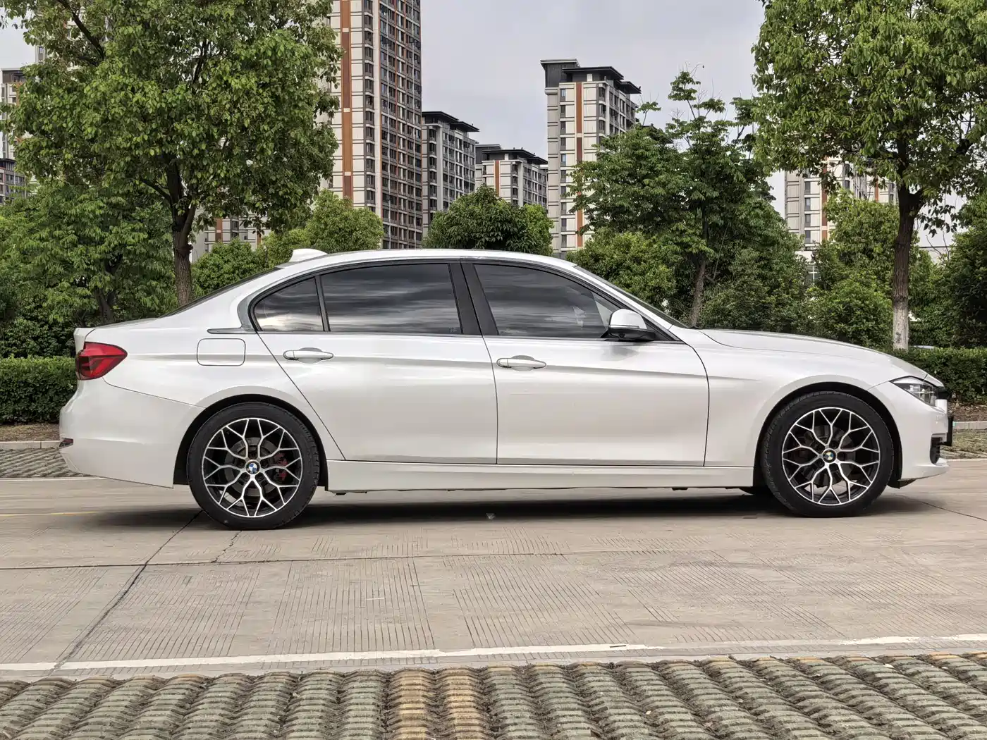 BMW 3 Series 2018 320Li Fashion Style фото 4