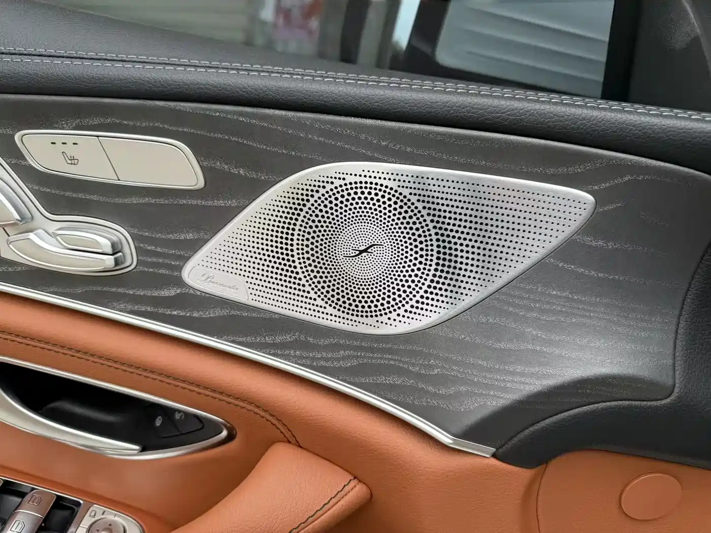 Mercedes-Benz CLS 2023 Model CLS 300 Sport Version фото 11