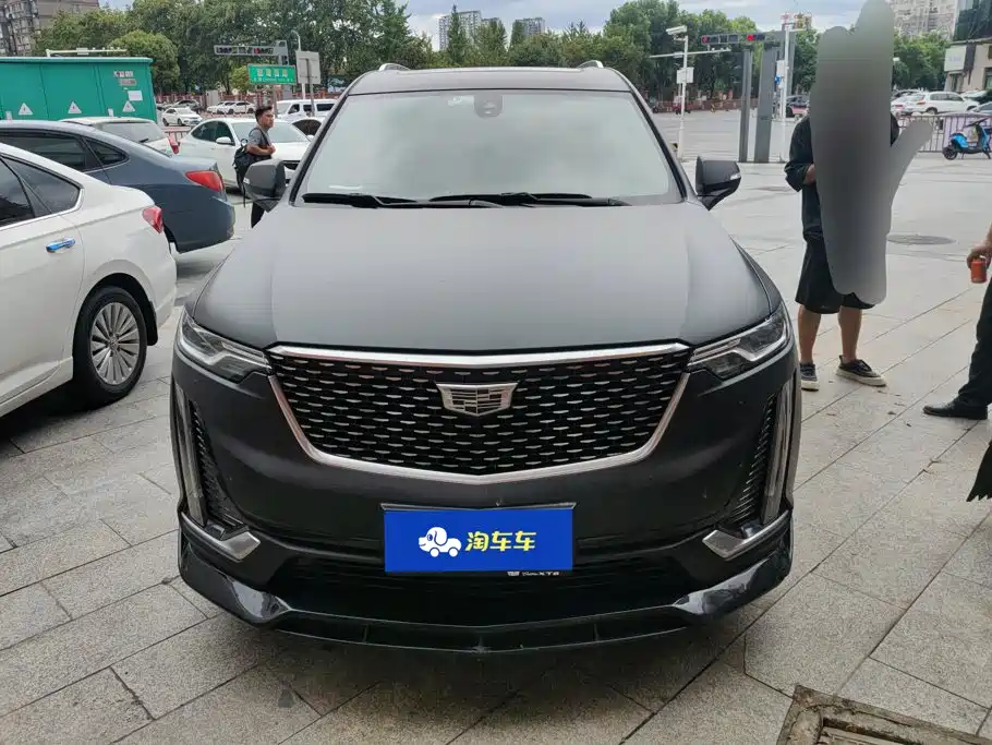 Photo 2 - Cadillac XT6