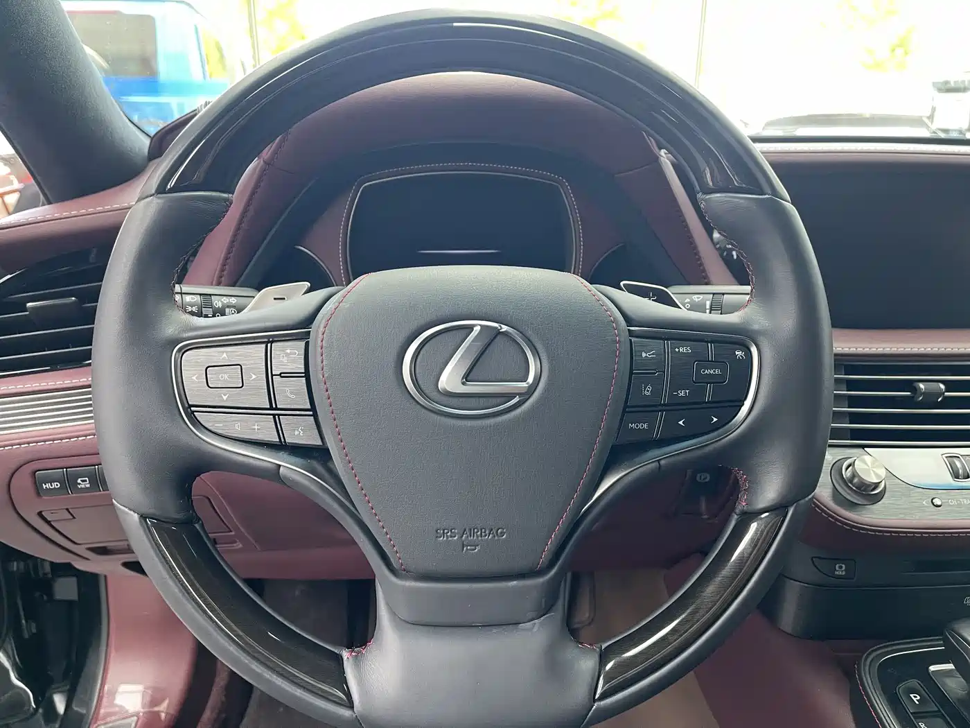 Lexus LS 2018 500h Executive Edition China V фото 8