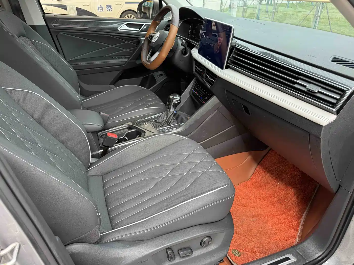 Volkswagen Tiguan L 2022 330TSI Auto 2WD R-Line Premium Edition фото 24